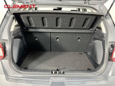 Used 2025 Hyundai Venue SEL FWD image 10
