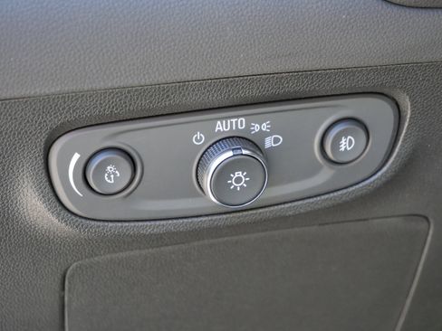 Used 2023 Buick Encore GX Essence w/ Experience Buick Package image 19