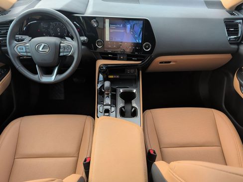 Used 2025 Lexus NX 250 FWD w/ Accessory Package (Z1) image 26