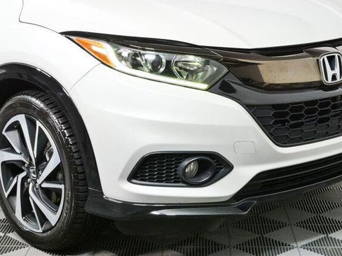 Used 2020 Honda HR-V Sport image 10