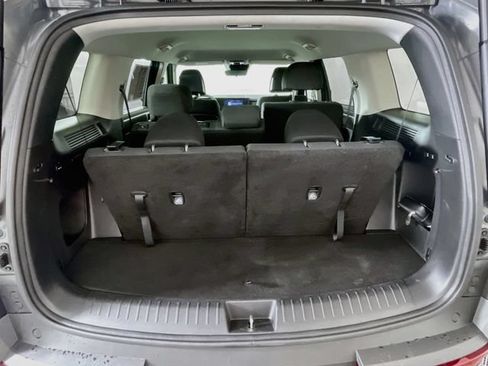 Used 2024 Hyundai Santa Fe SE FWD image 27