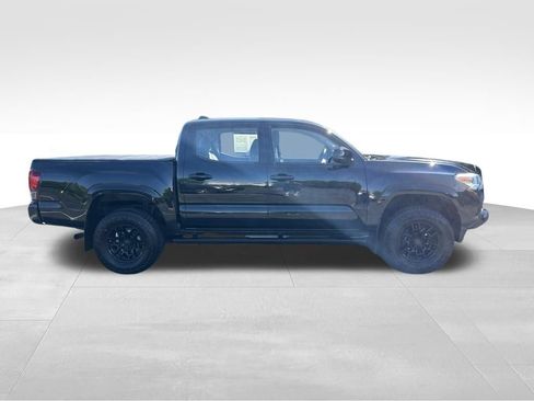 Used 2018 Toyota Tacoma SR w/ SR Convenience Package AWD/4WD image 6