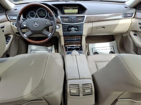 Used 2011 Mercedes-Benz E 350 4MATIC Sedan image 12