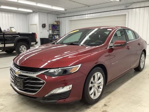 Used 2019 Chevrolet Malibu LT image 3