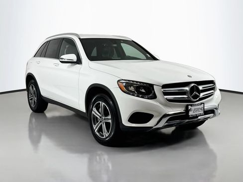 Used 2019 Mercedes-Benz GLC 300 4MATIC image 4
