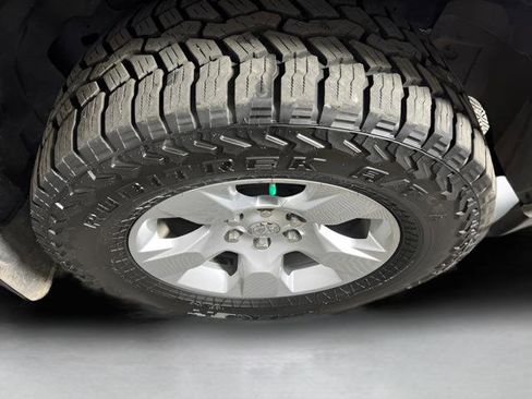 Used 2021 RAM 1500 Big Horn image 14