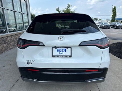 Used 2024 Honda HR-V EX-L image 4