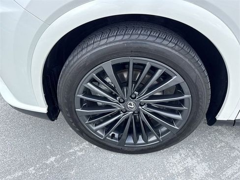 Certified 2024 Lexus RX 350h image 10