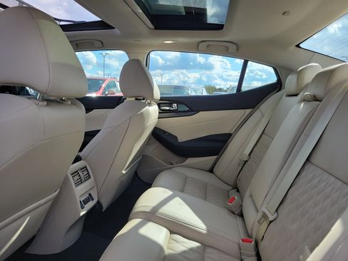 Certified 2023 Nissan Maxima Platinum w/ Sport Mat Group image 11