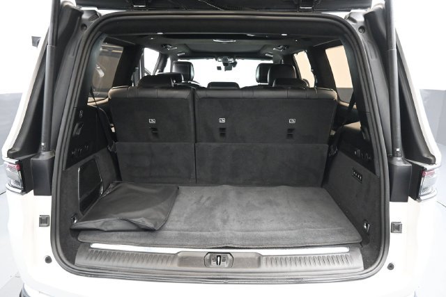 Used 2023 Jeep Grand Wagoneer Series III AWD/4WD image 24