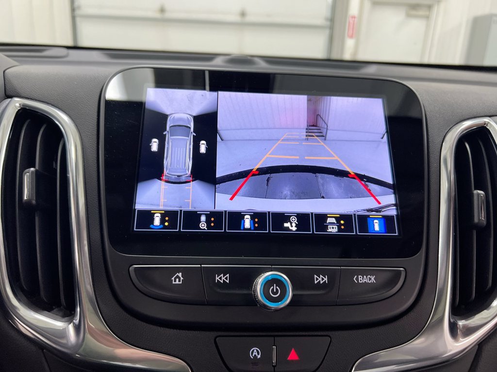 Used 2024 Chevrolet Equinox LT AWD/4WD image 15