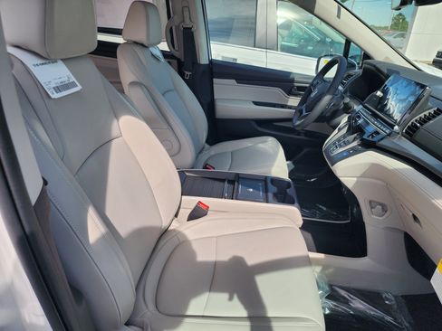 New 2026 Honda Odyssey EX-L image 6
