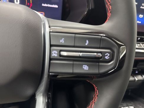 New 2025 Chevrolet Colorado Z71 image 13