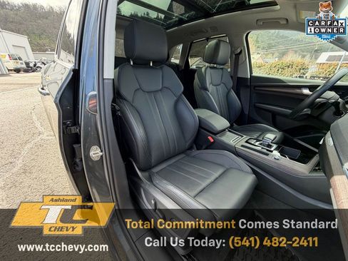 Used 2021 Audi Q5 e Prestige w/ Prestige Package image 15