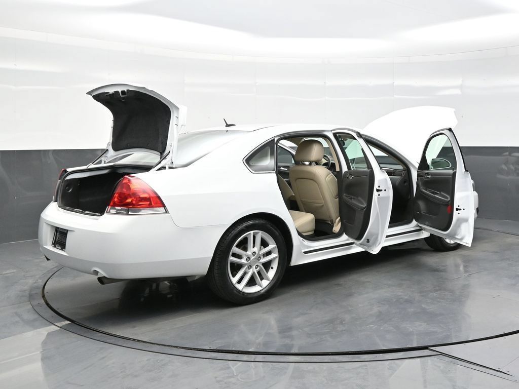 Used 2014 Chevrolet Impala LTZ FWD image 41