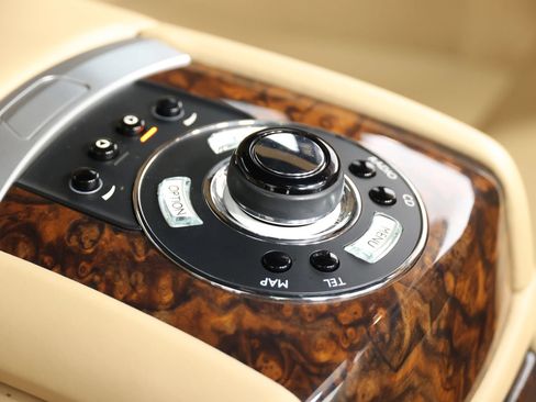 Used 2011 Rolls-Royce Ghost RWD image 89