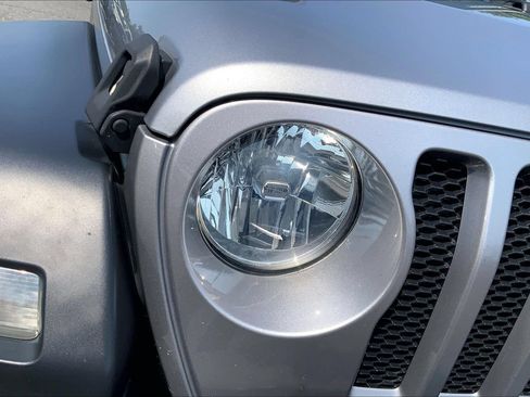 Used 2018 Jeep Wrangler Unlimited Sport S AWD/4WD image 25
