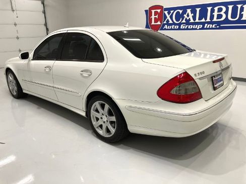 Used 2008 Mercedes-Benz E 350 Sedan image 22