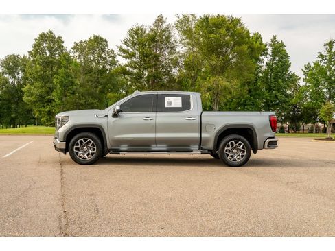 Used 2024 GMC Sierra 1500 SLT AWD/4WD image 8
