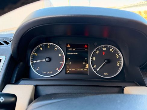 Used 2012 Land Rover Range Rover Sport HSE image 11