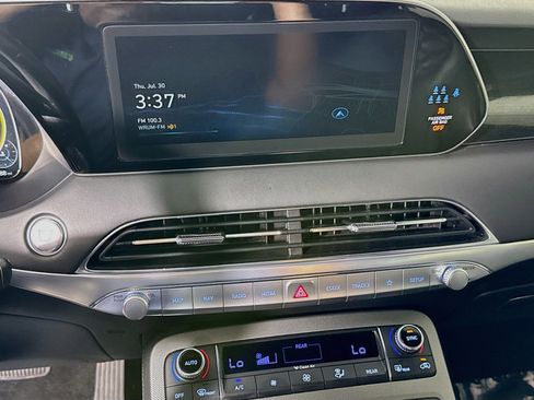 Used 2022 Hyundai Palisade Calligraphy w/ Cargo Package FWD image 18