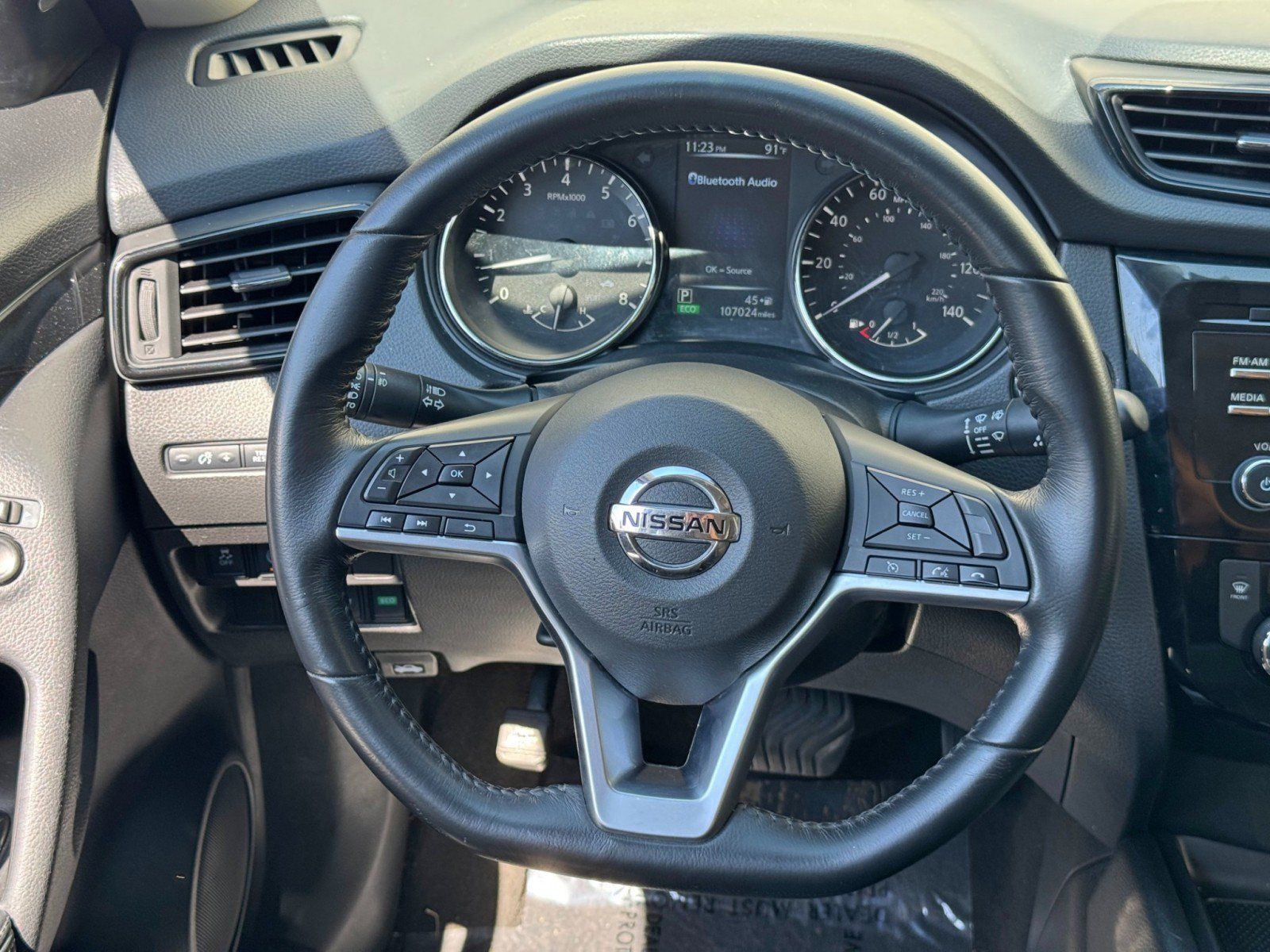 Used 2017 Nissan Rogue SV FWD image 19