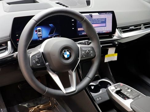 New 2026 BMW X1 xDrive28i AWD/4WD image 7
