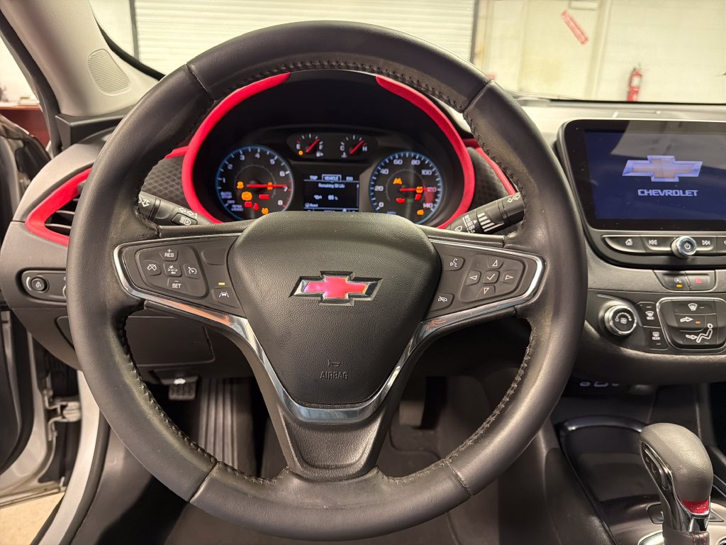 Used 2021 Chevrolet Malibu RS FWD image 29
