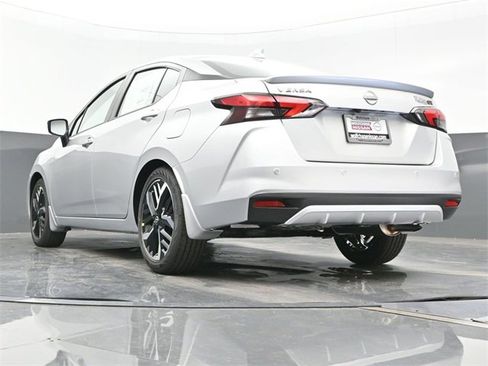 New 2025 Nissan Versa SR w/ Trunk Package image 23