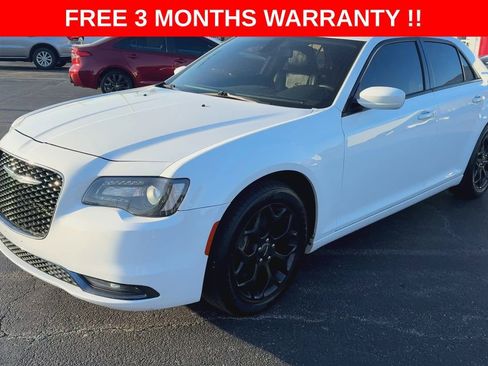 Used 2019 Chrysler 300 S AWD/4WD image 5