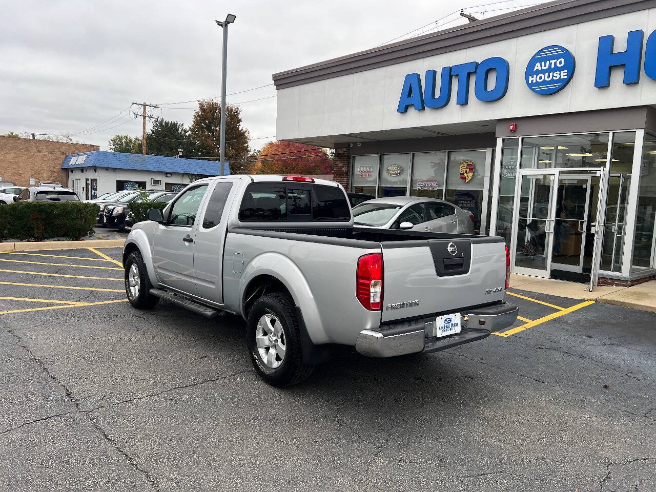 Used 2009 Nissan Frontier SE w/ SE Value Truck Pkg AWD/4WD image 12