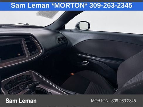 Used 2022 Dodge Challenger GT image 21