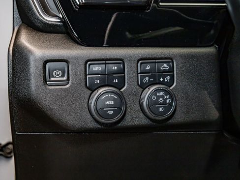 Used 2024 Chevrolet Silverado 2500 ZR2 w/ LPO, Dark Essentials Package image 18