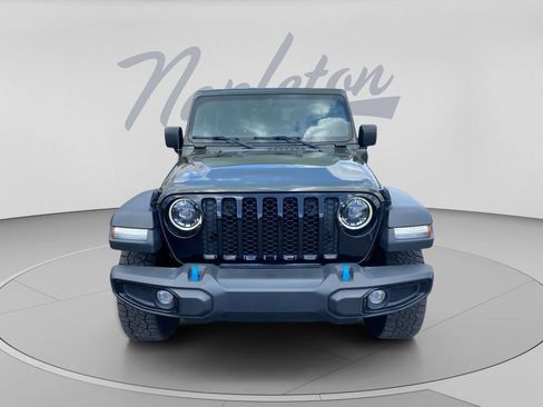 Used 2023 Jeep Wrangler Unlimited w/ 8.4" Radio Group AWD/4WD image 2