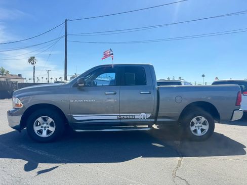 Used 2011 RAM 1500 Classic SLT w/ Protection Group AWD/4WD image 2