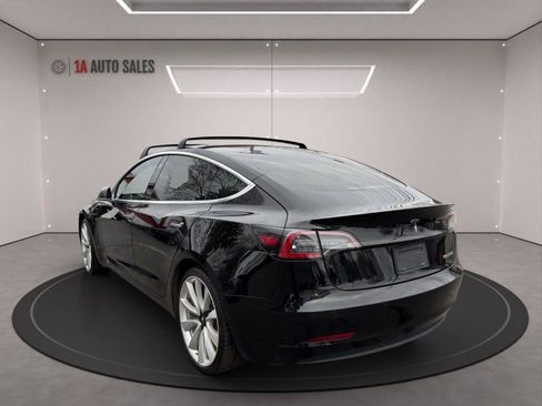 Used 2019 Tesla Model 3 Performance image 3