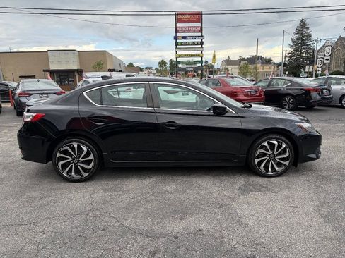 Used 2017 Acura ILX FWD image 5