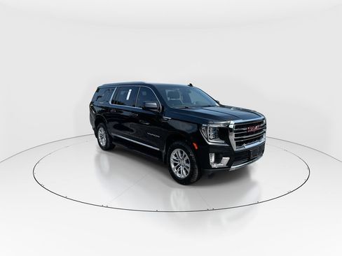 Used 2024 GMC Yukon XL SLT w/ SLT Luxury Package RWD image 2