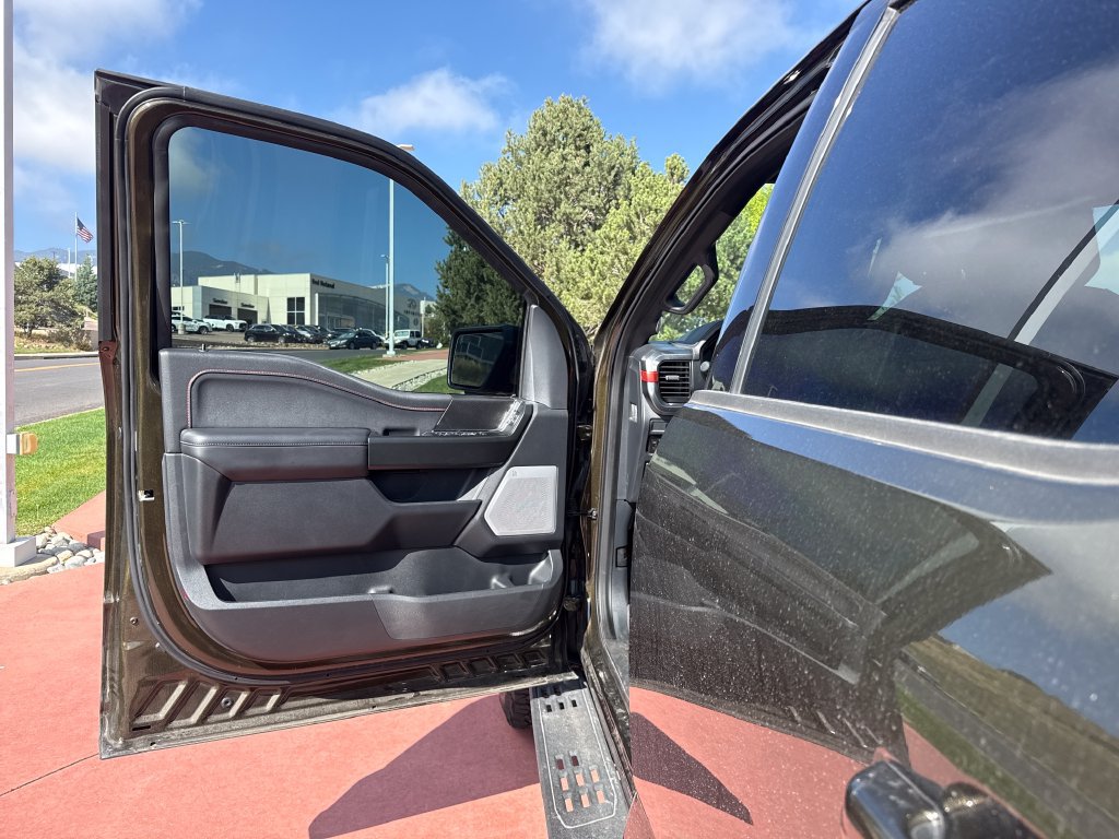 Used 2025 Ford F150 Raptor AWD/4WD image 9