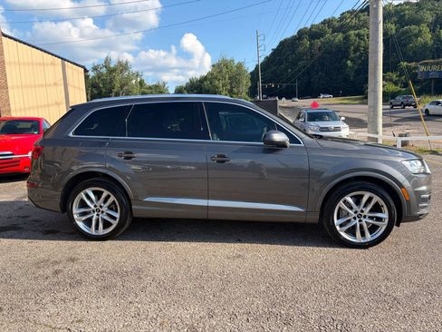 Used 2018 Audi Q7 3.0T Prestige w/ Prestige Package AWD/4WD image 4