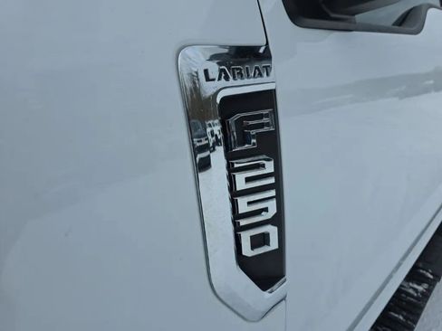 Used 2022 Ford F250 Lariat image 8