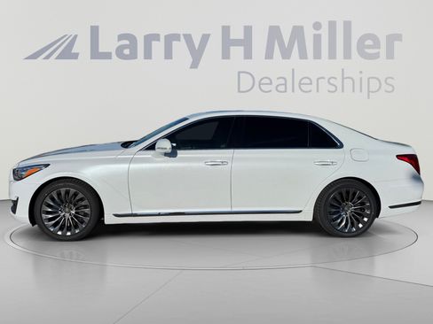 Used 2019 Genesis G90 3.3T Premium RWD image 2