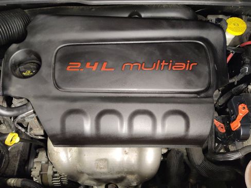 Used 2018 Jeep Compass Latitude w/ Popular Equipment Group FWD image 30
