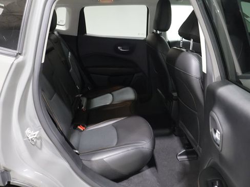 Used 2020 Jeep Compass Limited w/ Rear Convenience Group AWD/4WD image 21