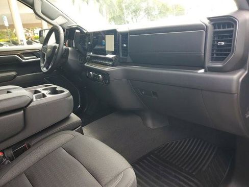 Used 2023 Chevrolet Silverado 1500 LT image 12