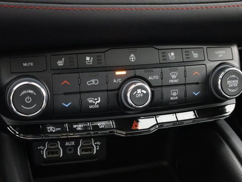 Used 2024 Dodge Durango GT image 29