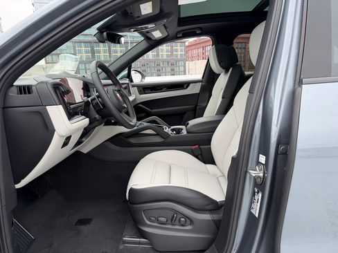 New 2026 Porsche Cayenne AWD/4WD image 24