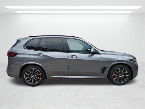 New 2026 BMW X5 xDrive50e w/ Executive Package image 3
