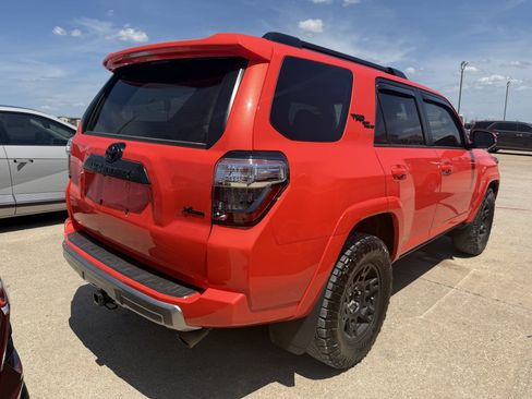 Used 2024 Toyota 4Runner TRD Off-Road Premium w/ Moonroof Package AWD/4WD image 3