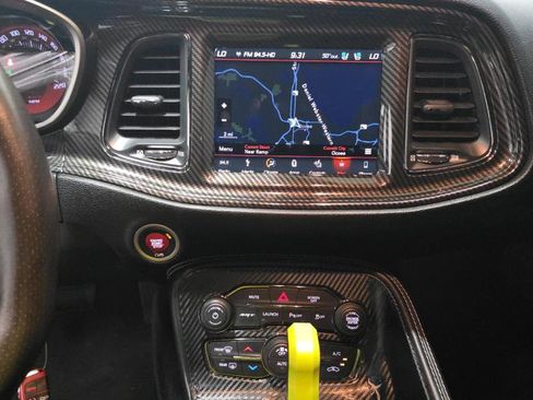 Used 2019 Dodge Challenger SRT Hellcat Redeye image 18